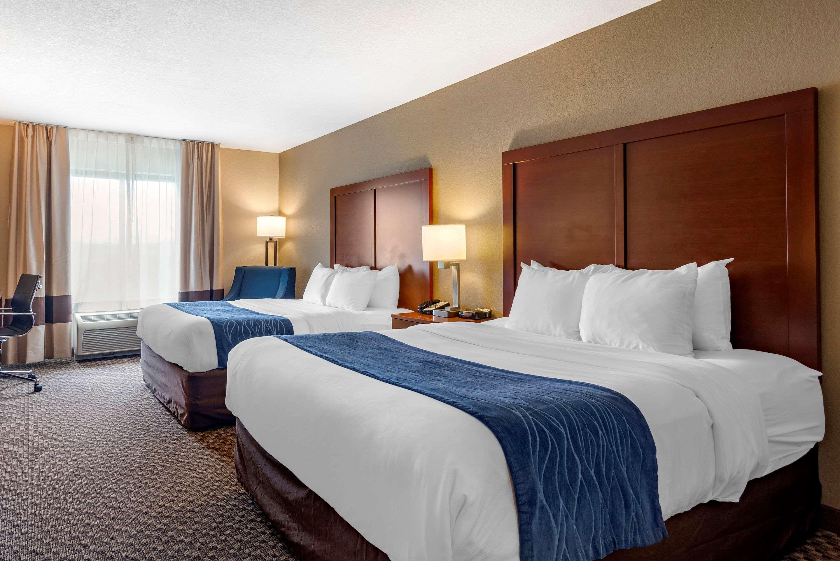 Comfort Inn & Suites Blue Ridge Eksteriør billede