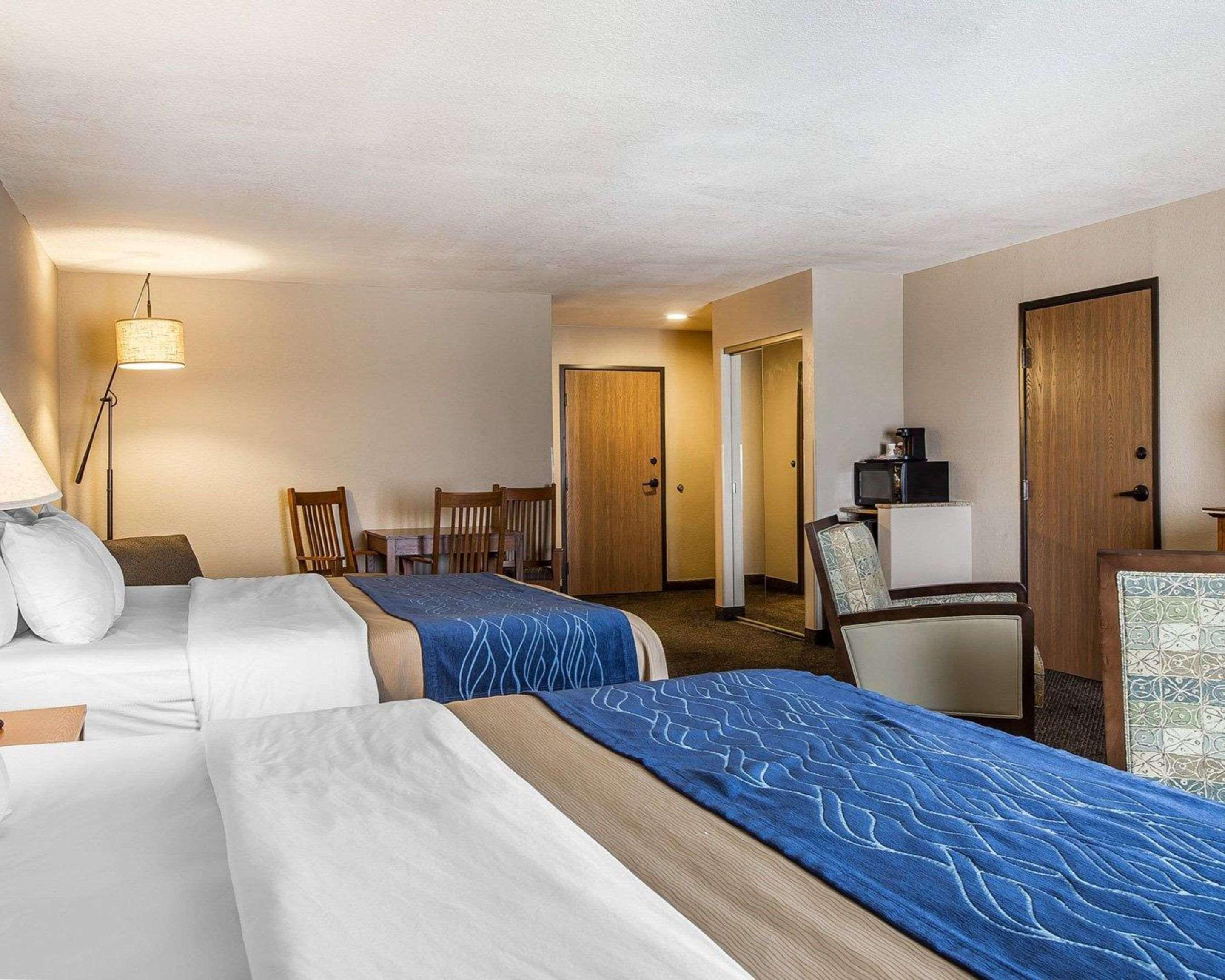 Comfort Inn & Suites Blue Ridge Eksteriør billede
