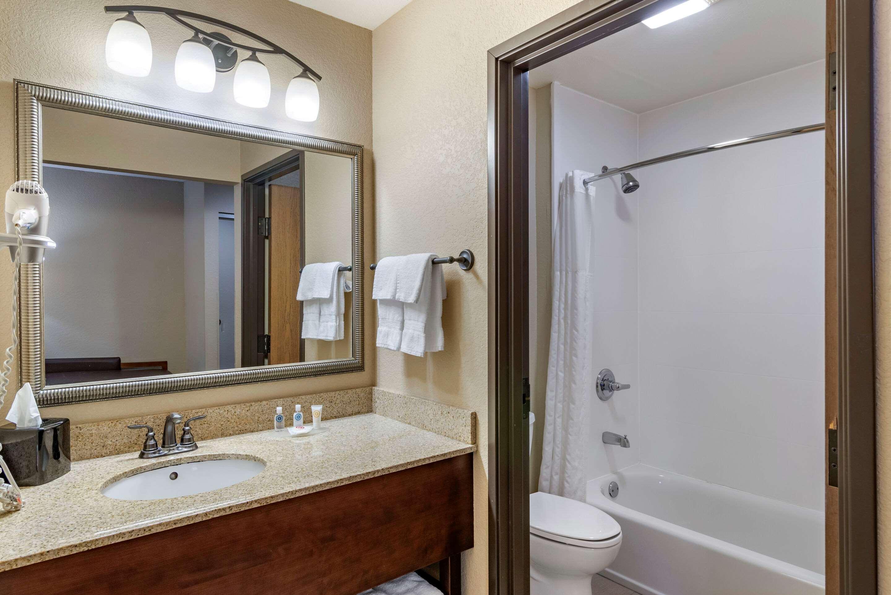 Comfort Inn & Suites Blue Ridge Eksteriør billede