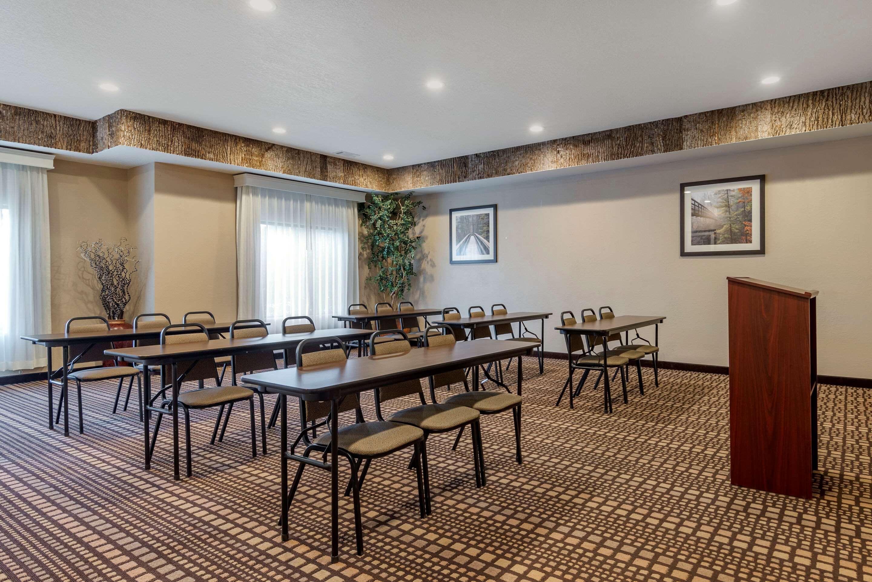 Comfort Inn & Suites Blue Ridge Eksteriør billede
