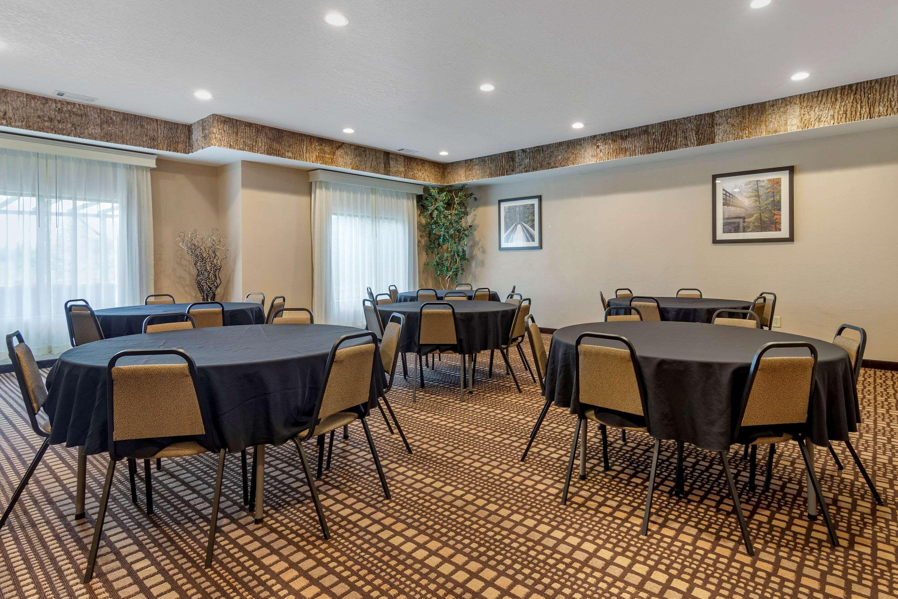 Comfort Inn & Suites Blue Ridge Eksteriør billede