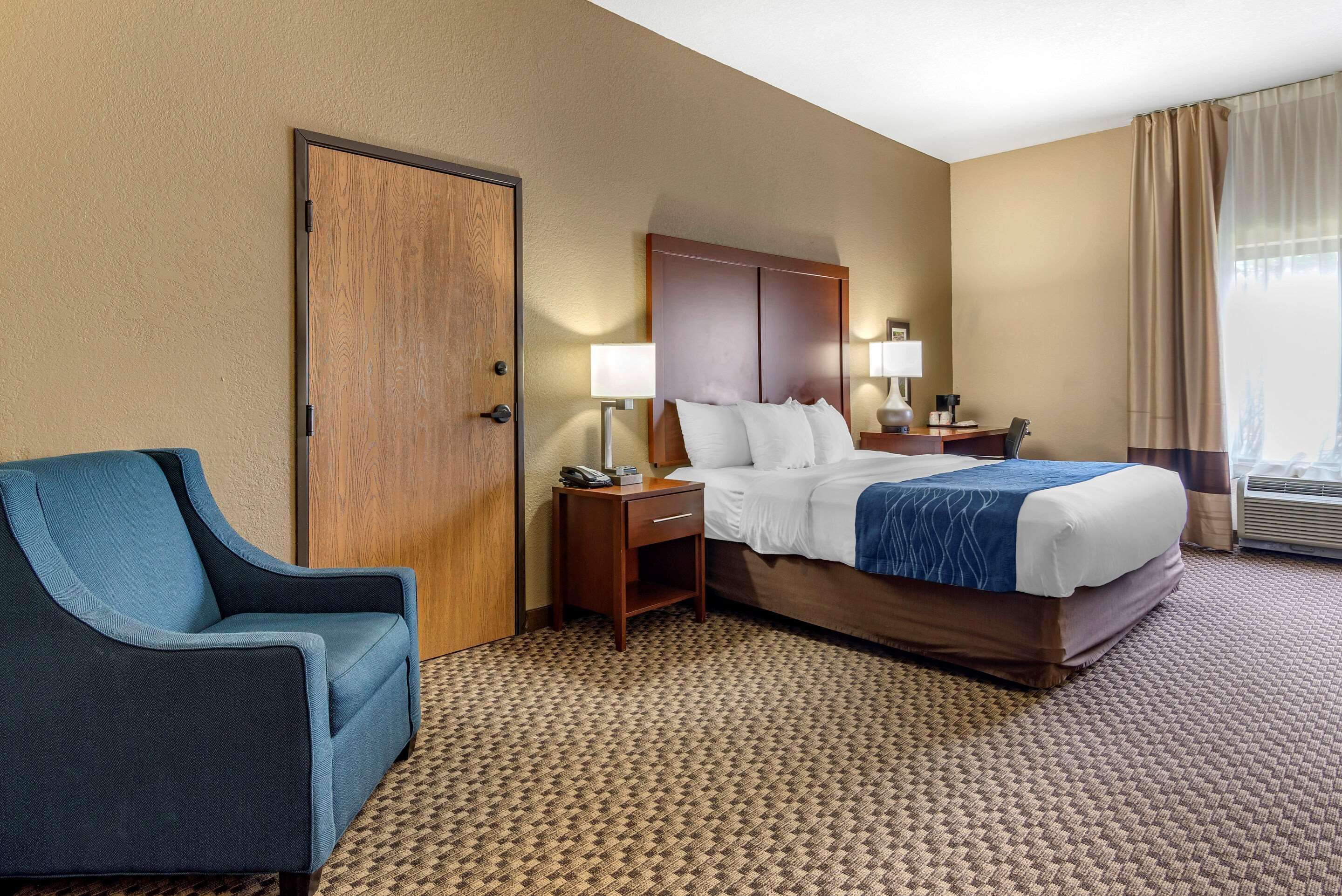 Comfort Inn & Suites Blue Ridge Eksteriør billede