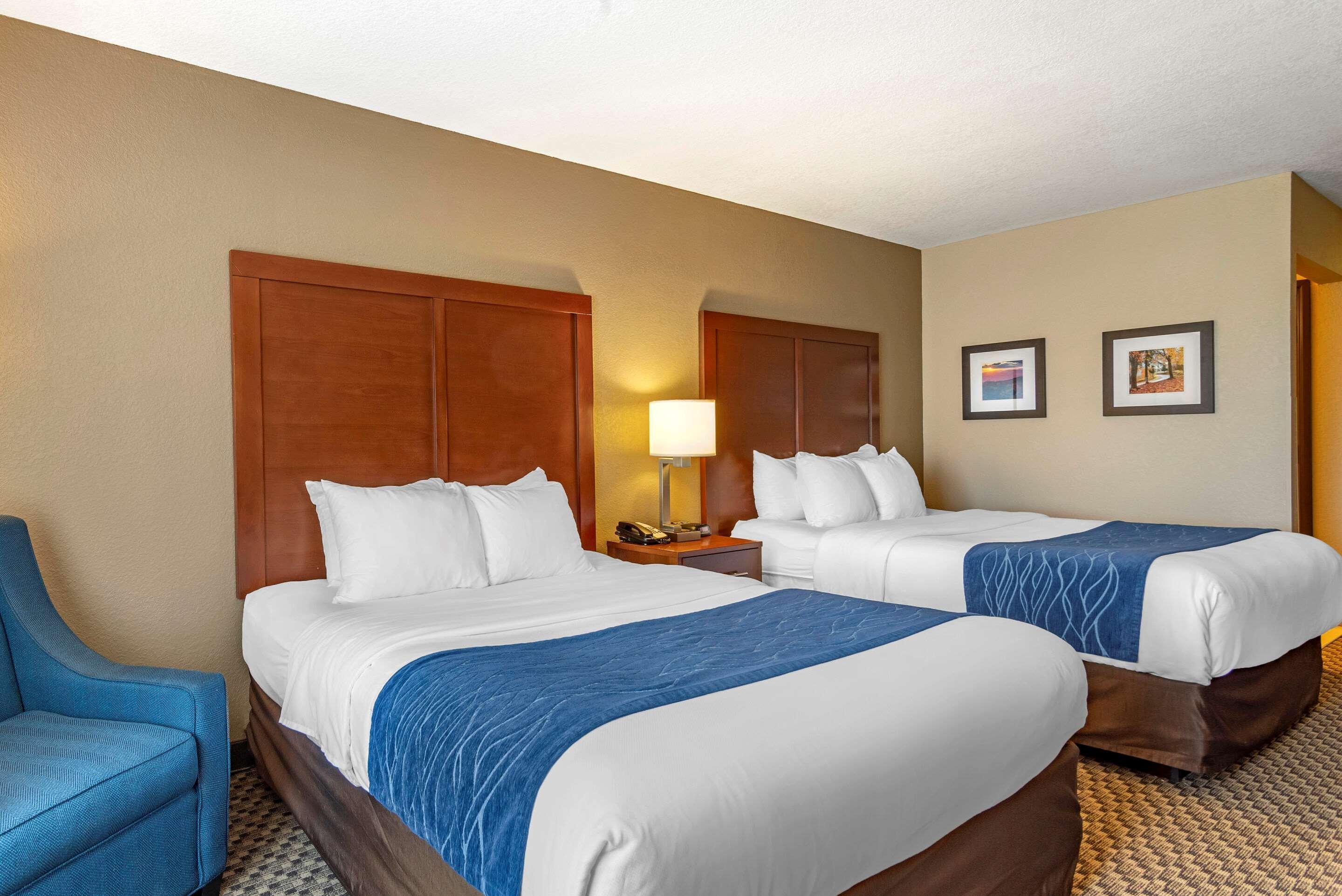 Comfort Inn & Suites Blue Ridge Eksteriør billede